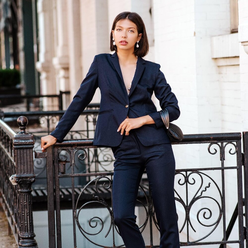 Navy Peak-Lapels Single-Breasted Blazer – Women’s Tailored Jacket